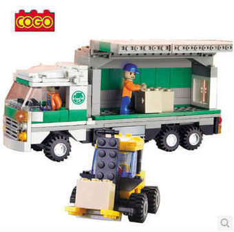 3411 COGO Vrachtwagen en Heftruck