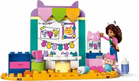 10795 LEGO Gabby&#039;s poppenhuis Knutselen met Babykitty