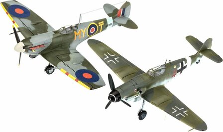 03710 Revell Combat Set Bf109G-10 &amp; Spitfire Mk.V 1:72