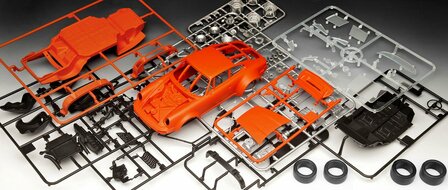 05669 Revell Jaegermeister Motor Sport 50th Ann. Porsche 1:24