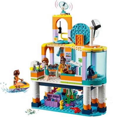 41736 LEGO Friends Reddingscentrum op zee